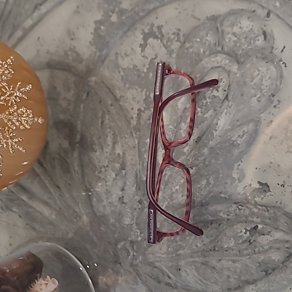 BURBERRY PERSCRIPTION GLASSES FRAMES RED